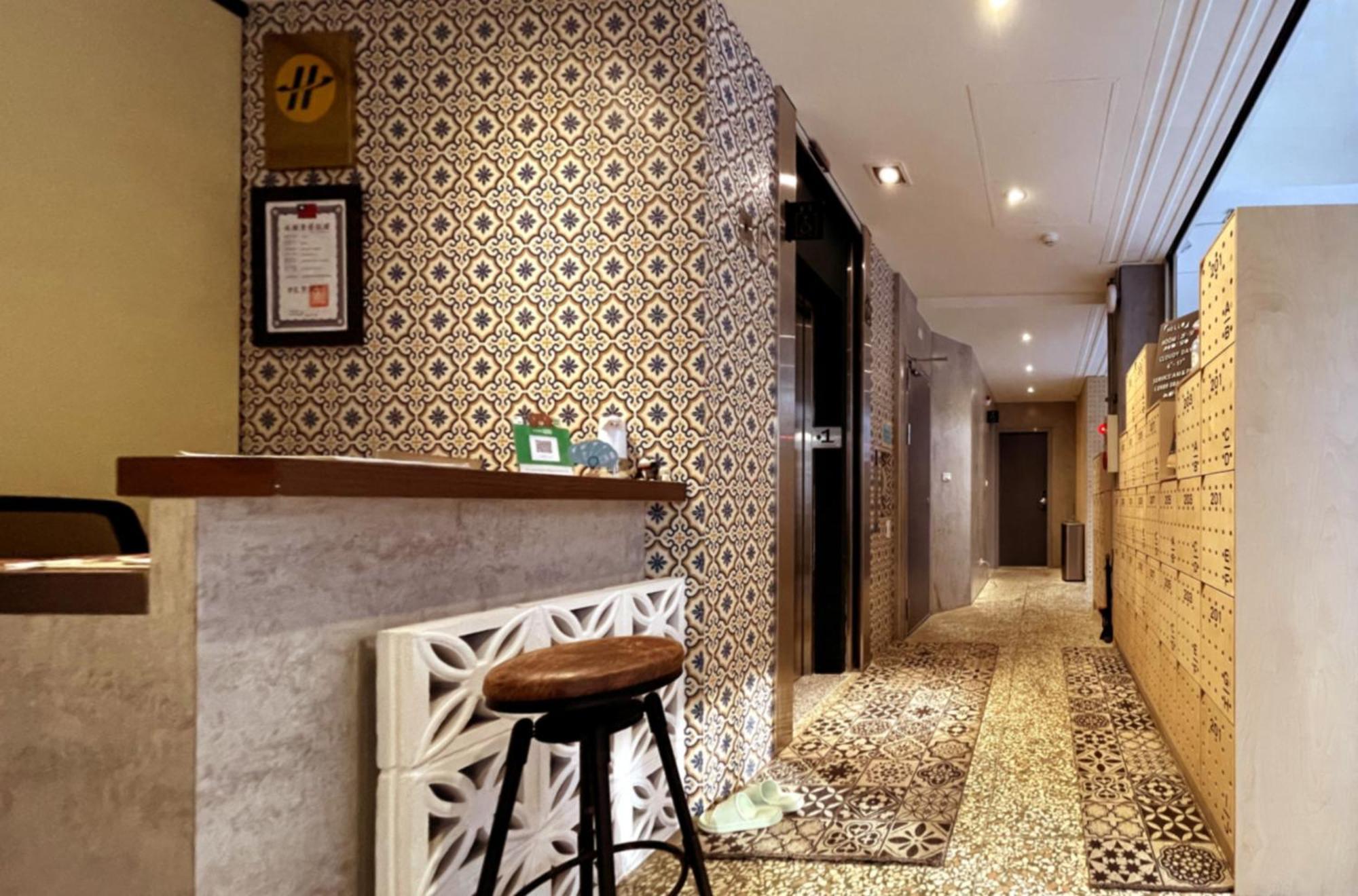 Funtime Hostel Цзяи Экстерьер фото