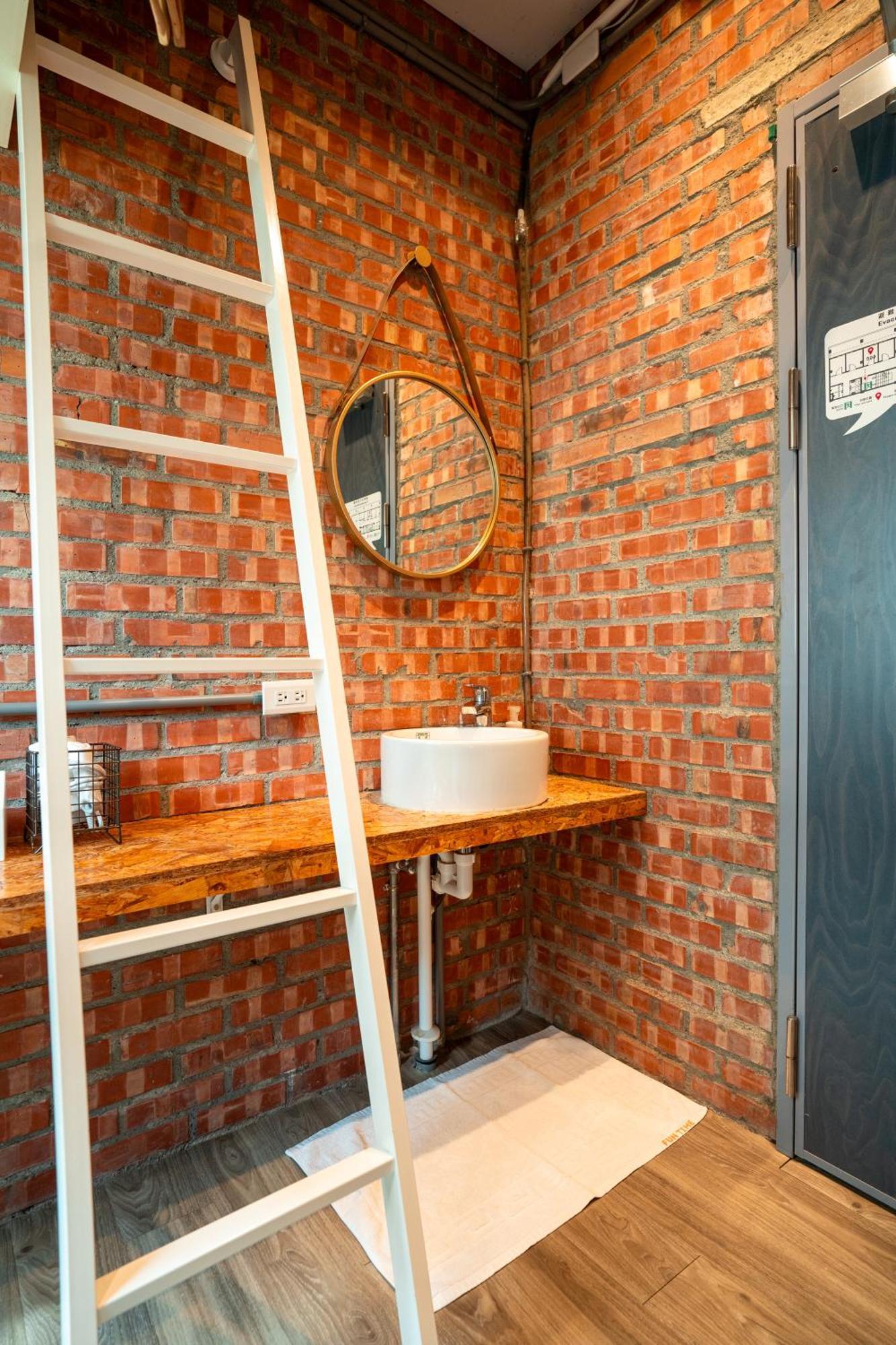 Funtime Hostel Цзяи Экстерьер фото